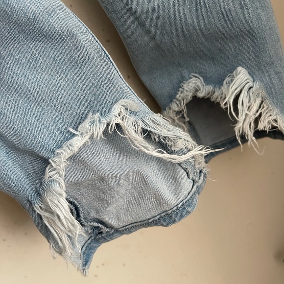 J Brand Cropped Jeans in Light Denim - Picture 11 of 12